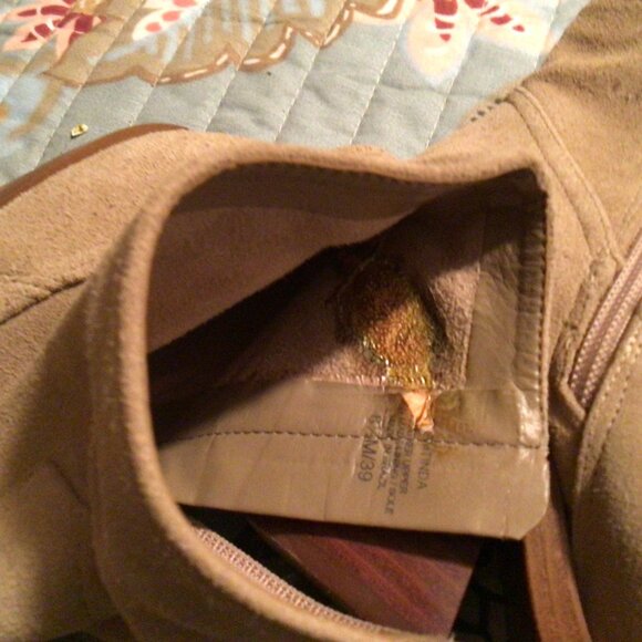 Vince Camuto "Amtinda" Tan Suede Pointed Toe Western Style Boots Women size 8.5 - Picture 5 of 6